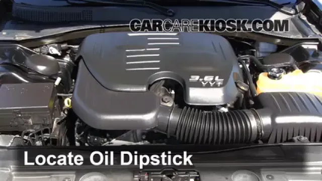 2012 Chrysler 300 Limited 3.6L V6 Aceite Controlar nivel de aceite